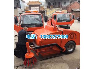 LQ-1500A型牽引式路面清掃機