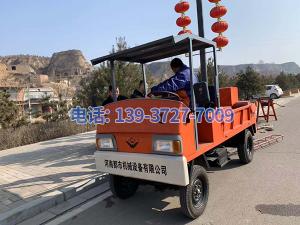 山西省呂梁市興縣**工程管理處與我司共同研發(fā)出來(lái)新型GQ-1800E型自驅(qū)動(dòng)通水管道清理機(jī)